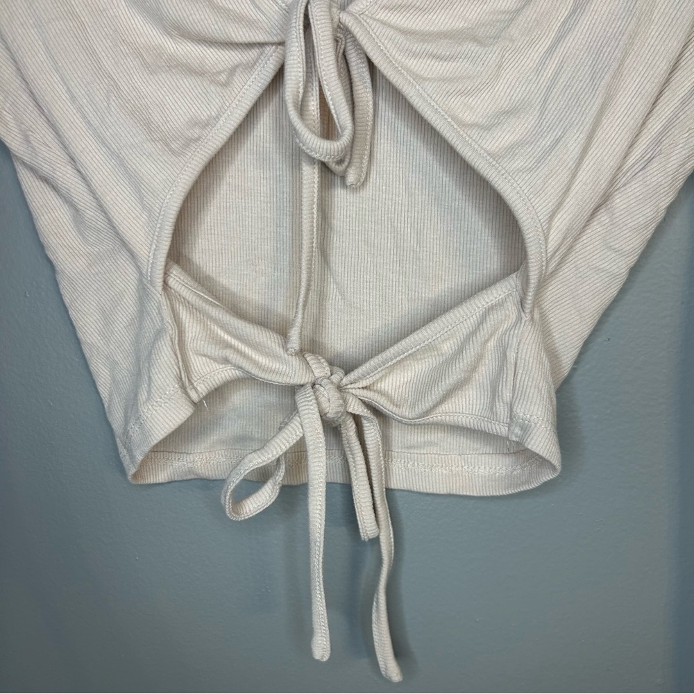 Princess Polly Amala Cutout Tie Front Crop Top in Beige, Size 6 - Picture 9 of 14